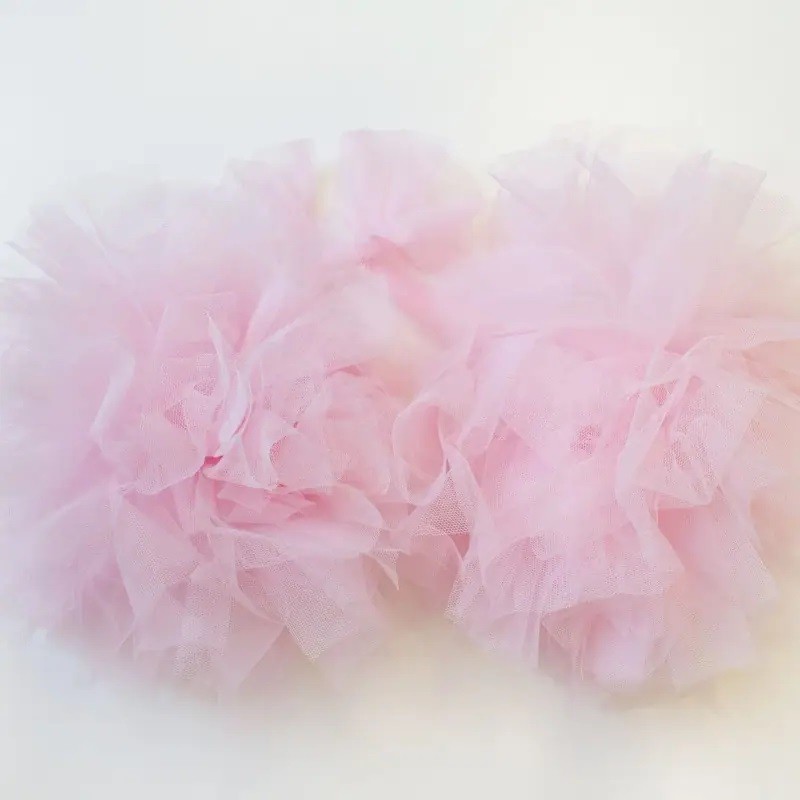 Tulle pom poms 20cm diameter x 120cm long