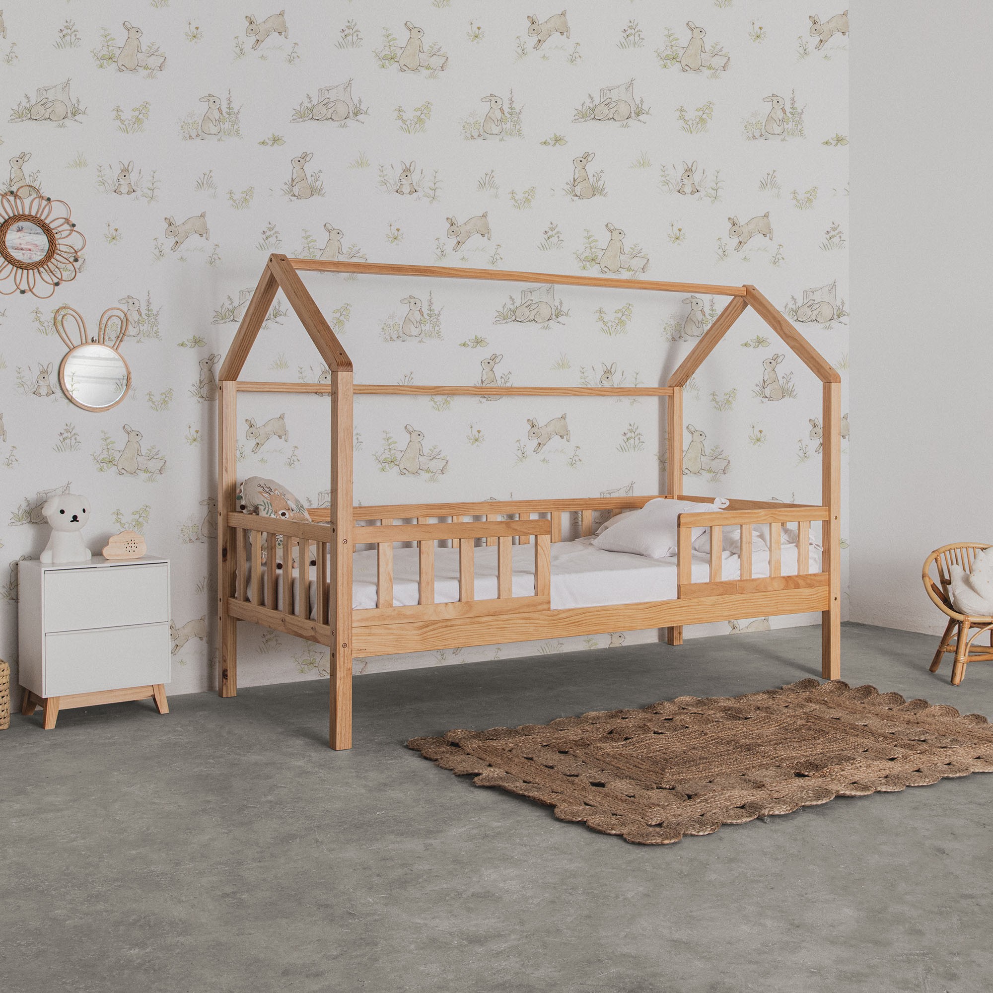Cama Infantil Tipo Montessori, Casita Madera Natural con Barrera  Barandilla, para niño y niña, 90 x 190 cm